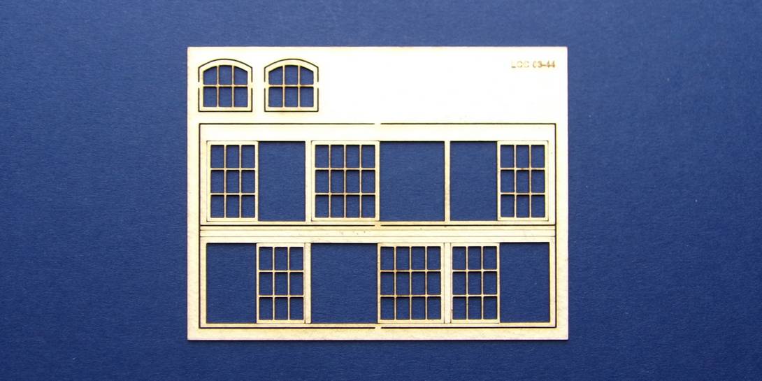 LCC 03-44 OO gauge set of windows for 03-11 type 1 Set of windows for signal box wall.